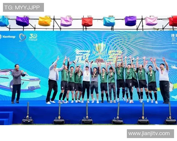 上海足球队荣登足球配合排行榜第四名展现强大团队实力 上海足球队荣登足球配合排行榜第四名展现强大团队实力