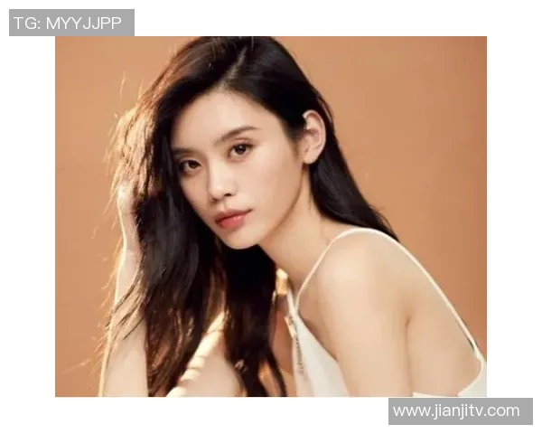 假装足球明星男朋友的甜蜜日常与意外挑战 假装足球明星男朋友的甜蜜日常与意外挑战