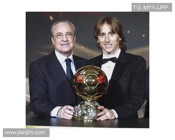 足球明星与奥运冠军的辉煌交汇：探寻他们背后的奋斗与荣耀之路